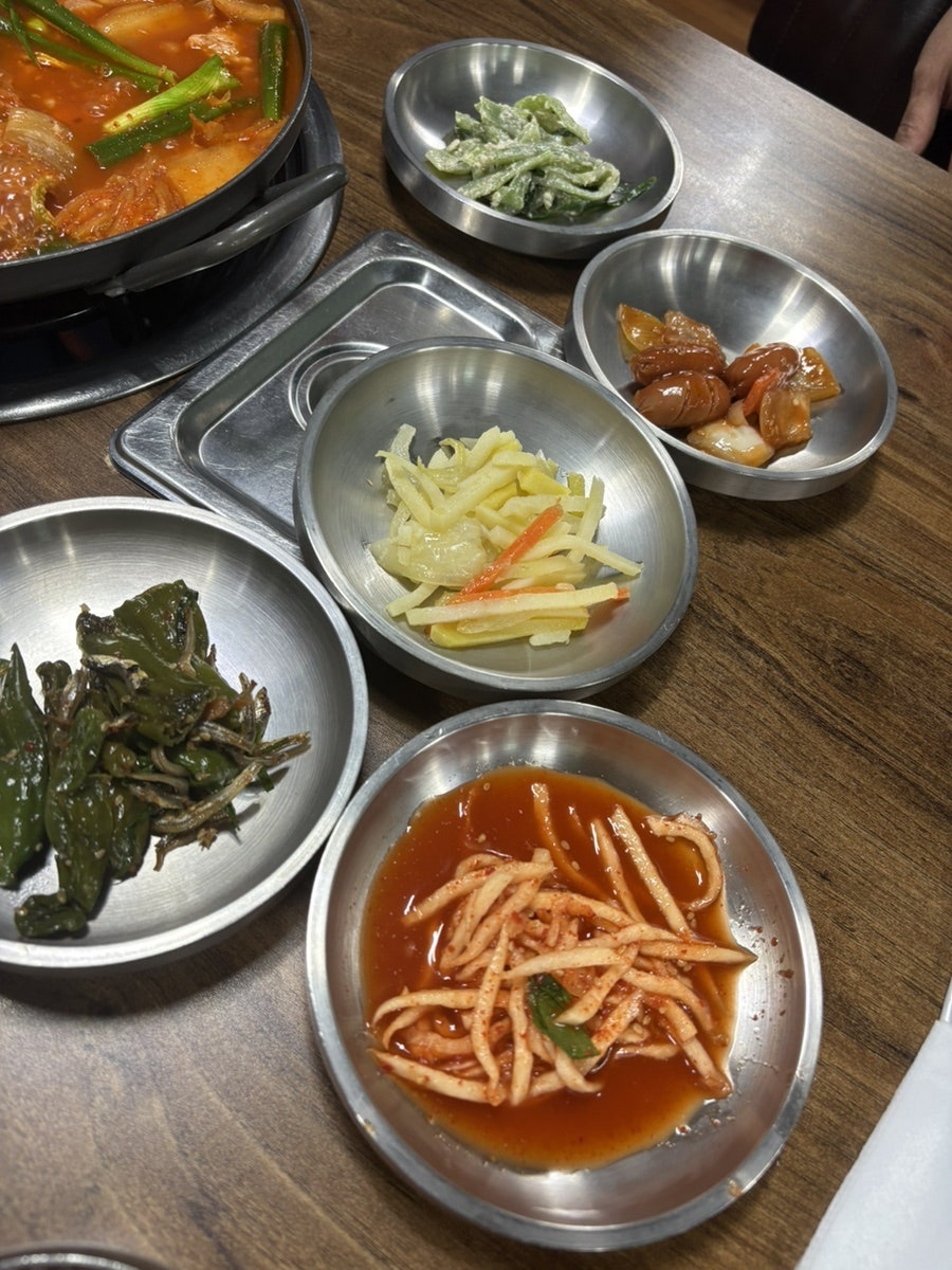 밑반찬 — 시골 밥상 스타일
