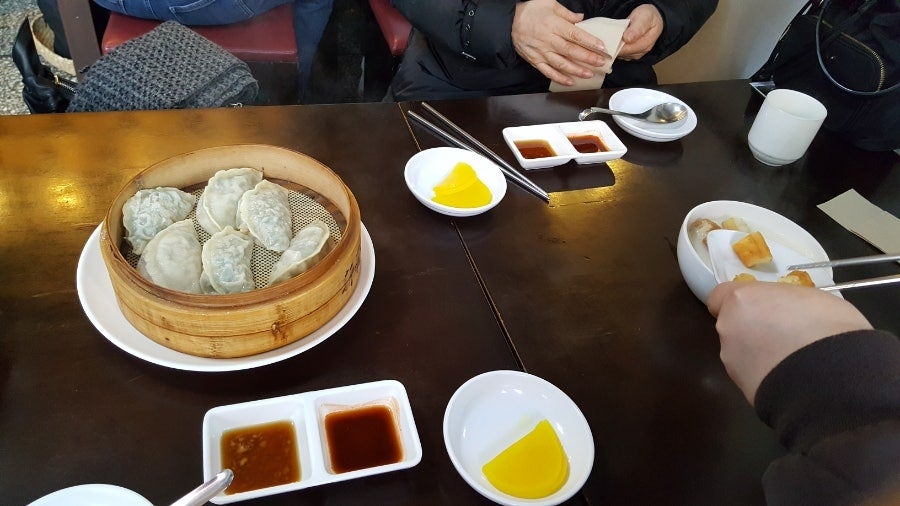 신발원의 시그니처 찐만두