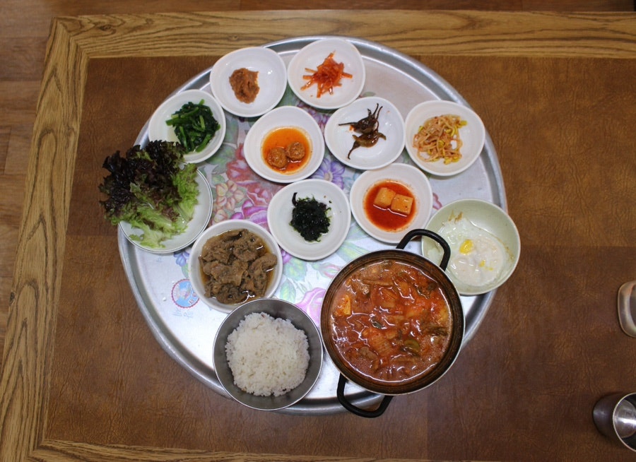 새마을 찌개나라 상차림