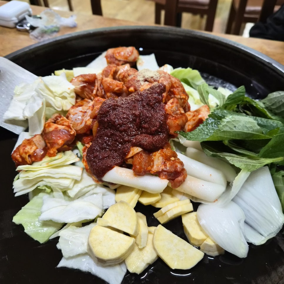 의암닭갈비 구성