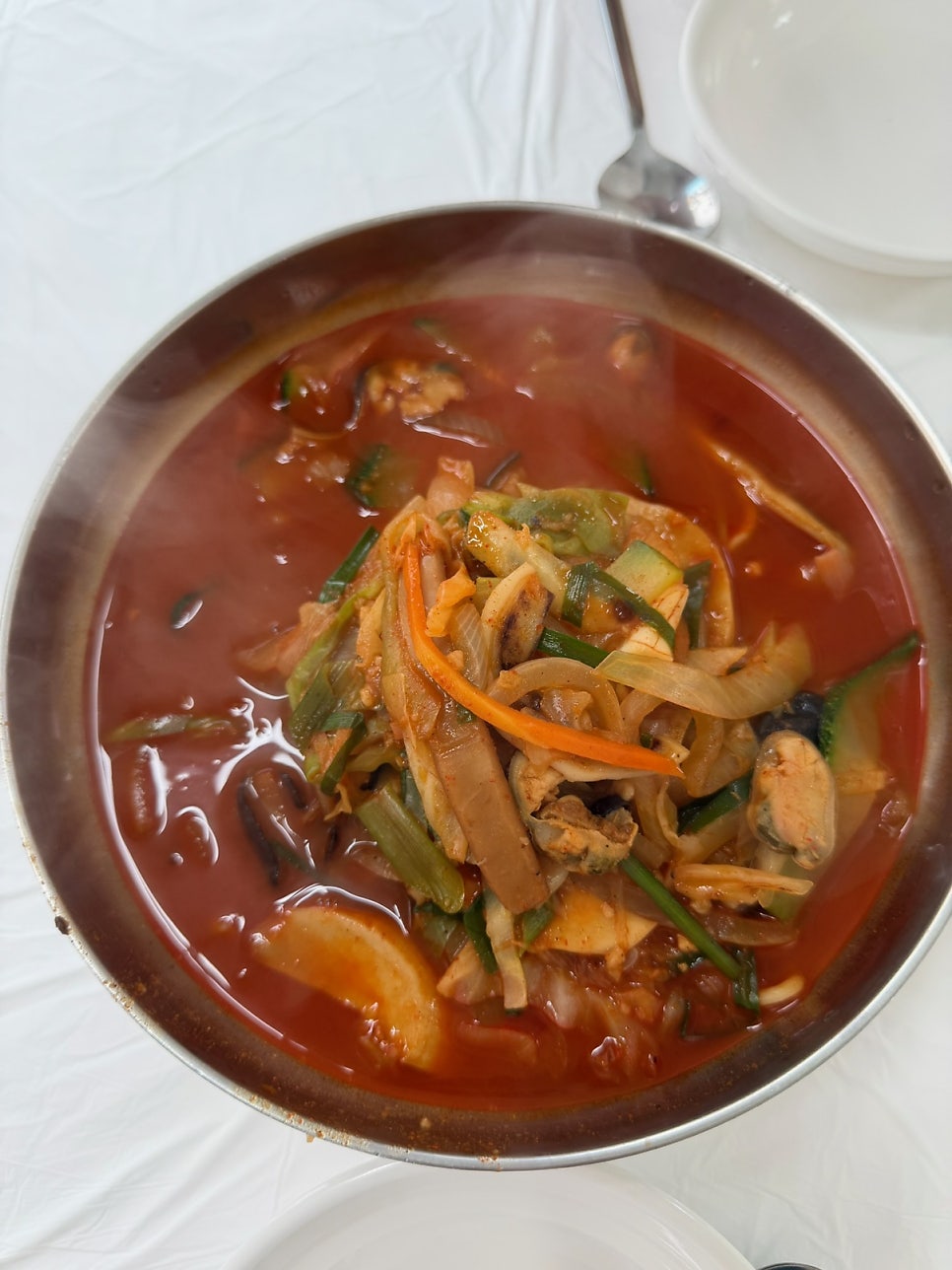 춘천 의암호 인근, 현지인이 인정한 짬뽕 맛집 '연화각'