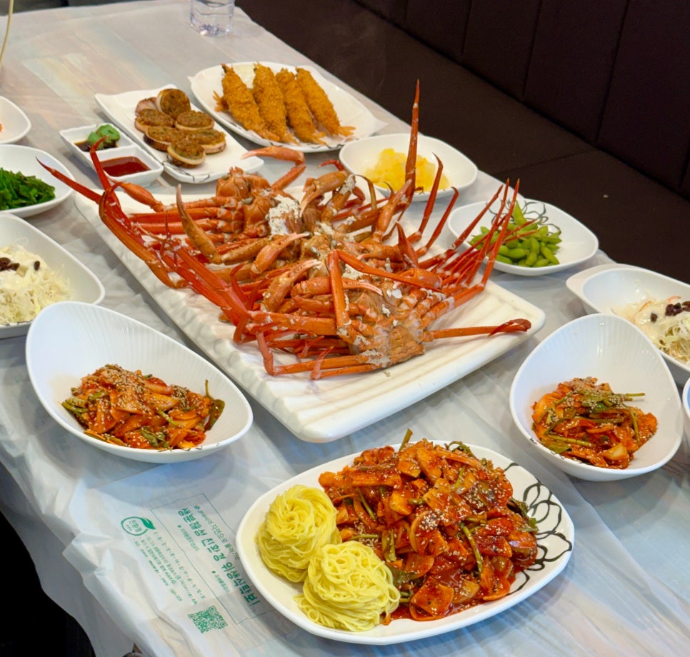 강릉 주문진, 홍게 무한리필인데 구성까지 알찬 '주문진홍게무한리필'