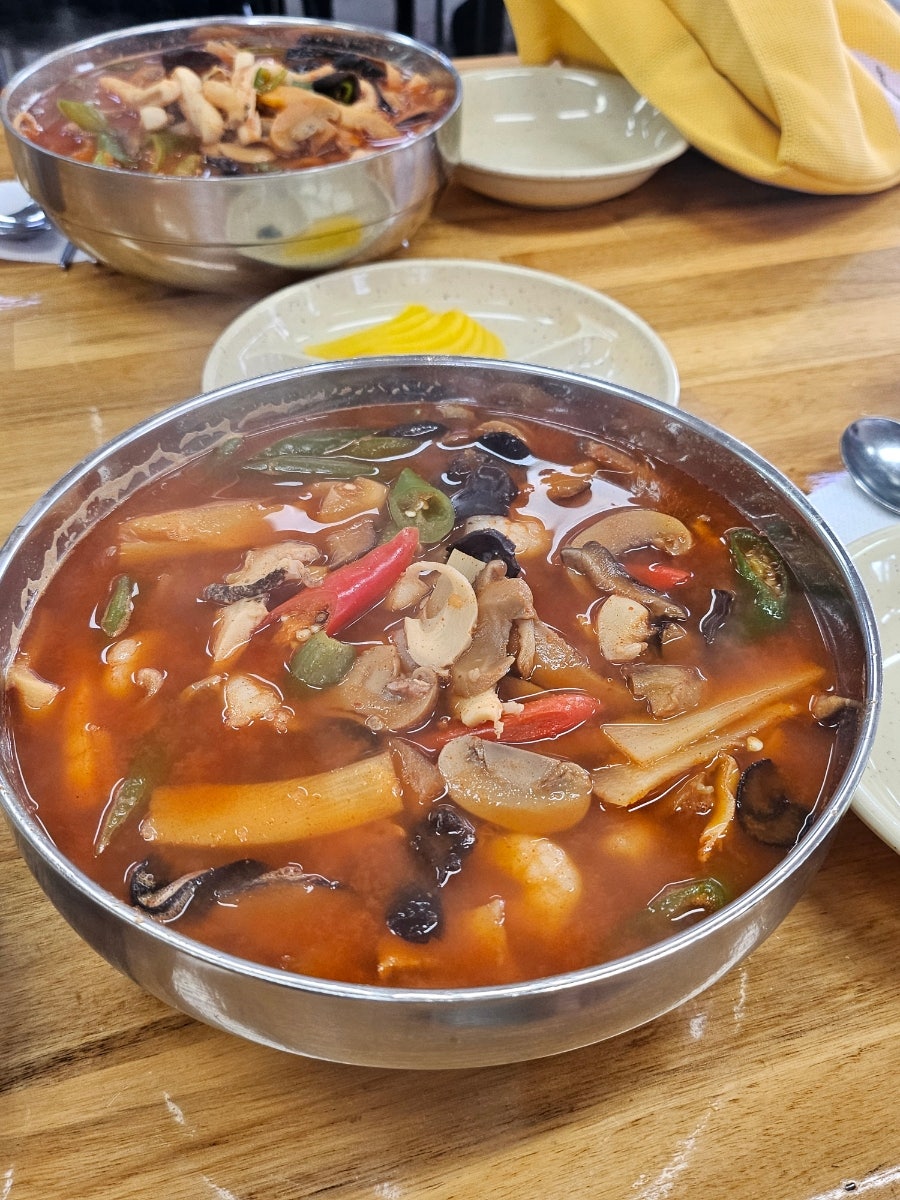 두 번째 방문 때 먹은 고추짬뽕: 매번 방문해도 맛있는 이유