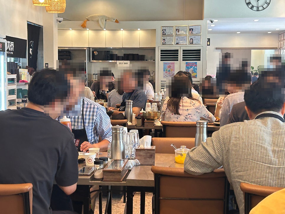 더차돌 매장 내부