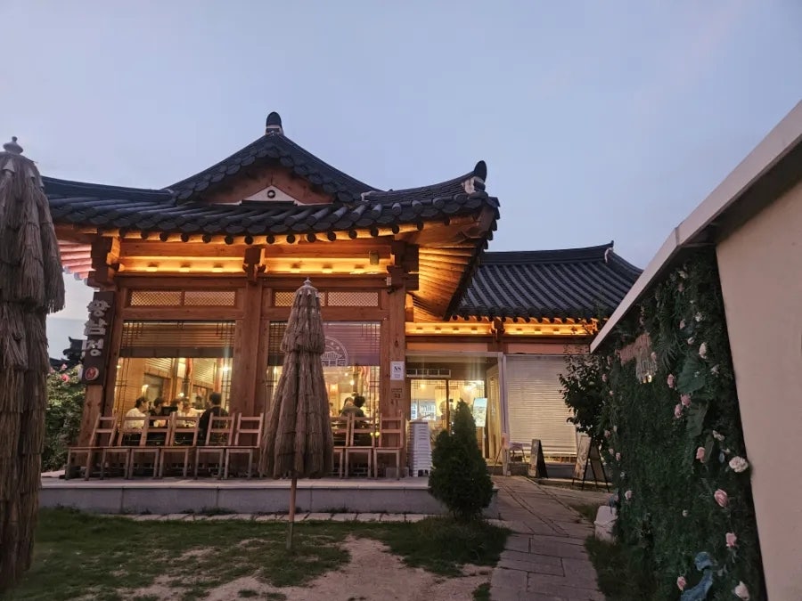 경주 황리단길, 한옥에서 즐기는 가성비 돼지갈비 '황남정'