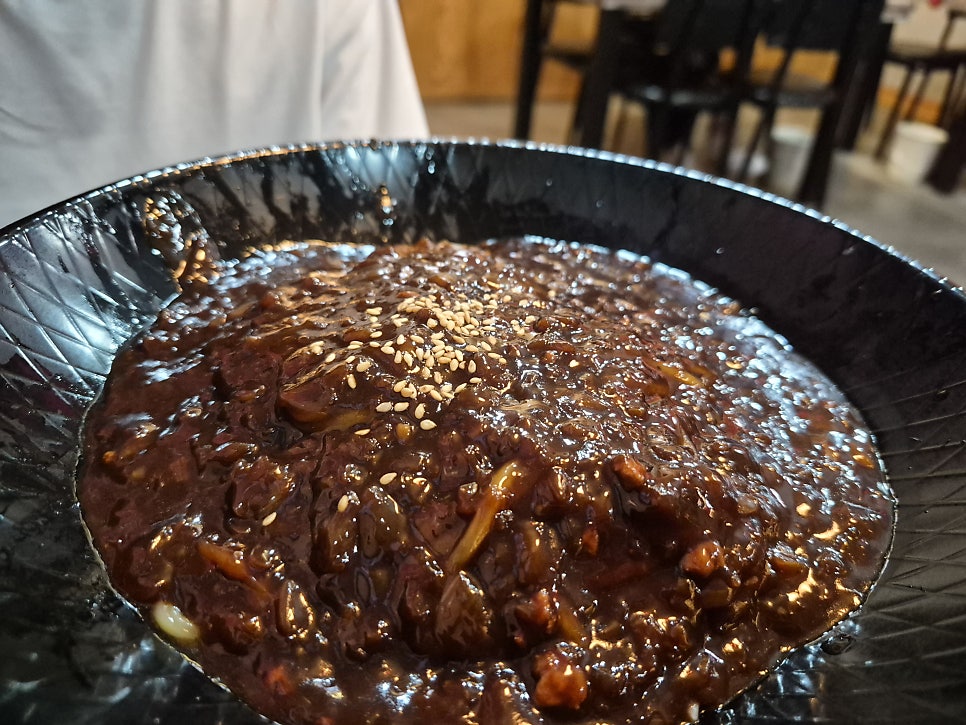 알뜰세트에 포함된 미니탕수육. 바삭함이 살아있습니다